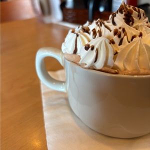 Meet your Posher, Breanna